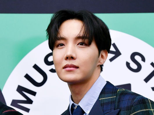 BTSのJ-HOPEが2位。では1位は？「プロ野球開幕戦の始球式にピッタリな韓国スター」ファン投票