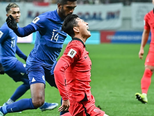 危険タックルでソン・フンミン“あわや重傷”…激怒の韓国メディア「クリンスマンに監督の資格なし」