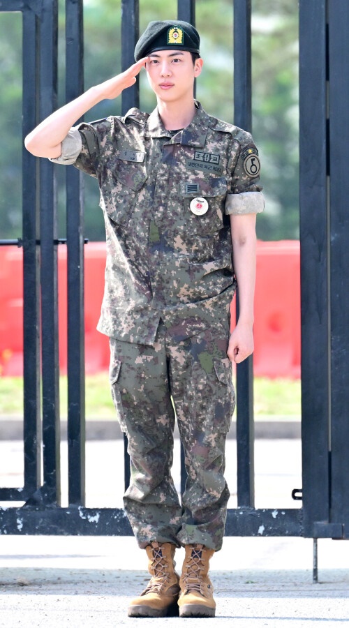 BTS、JIN