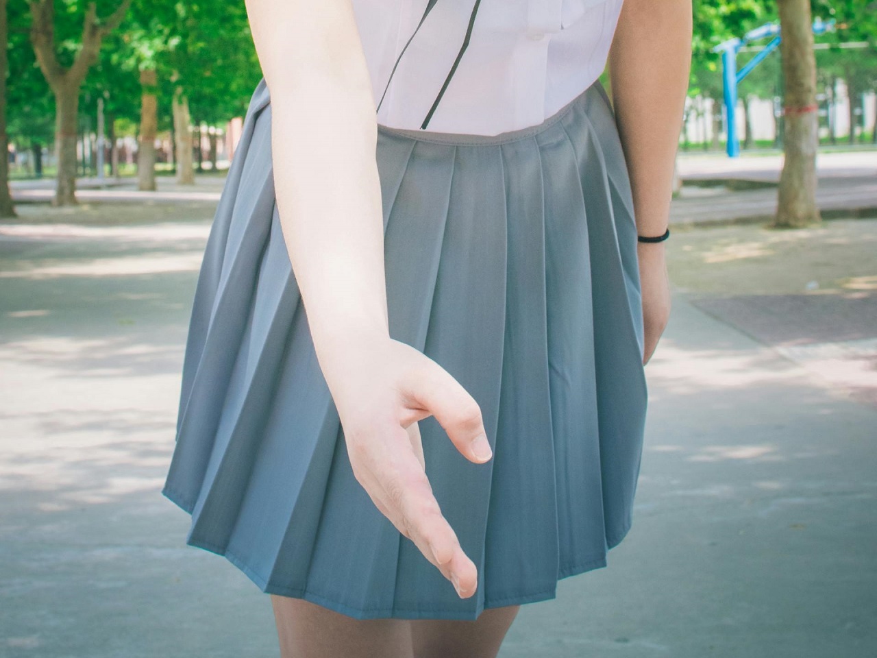 女子高生の自宅玄関まで後をつけ強制的に靴下を脱がせ…「足の指だけ」に執着した20代韓国男性、実刑判決