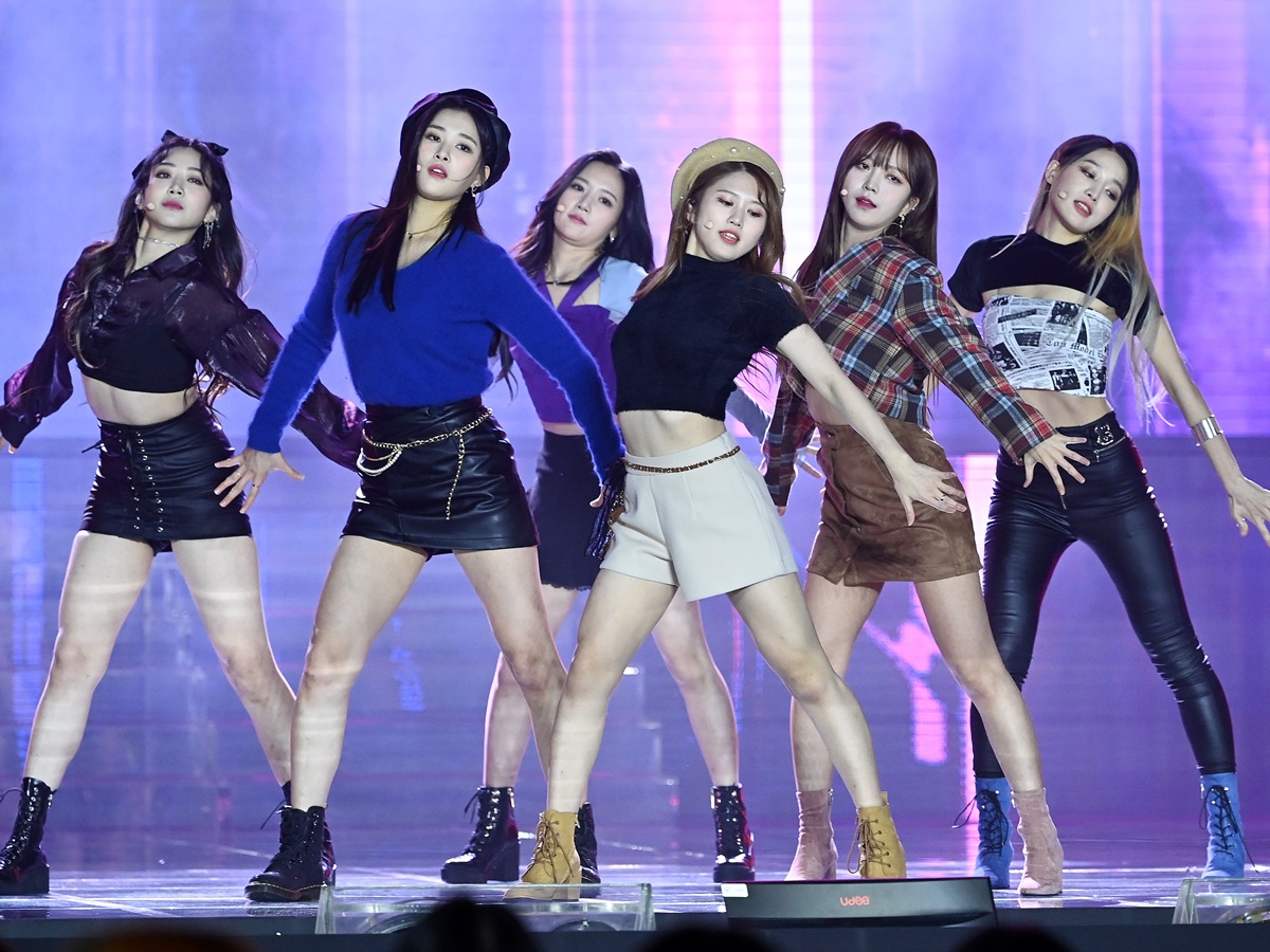 “キャバクラ勤務”で物議醸した日本人K-POPアイドル、発覚から3カ月後の謝罪も温かい声多数