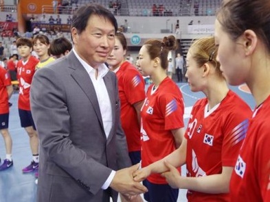 サッカー、アーチェリー、ハンドボール…韓国スポーツの長は財閥オーナーだった!!