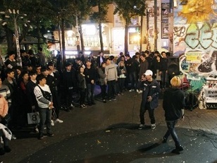日本と中国どちらの好感度が高いか…韓国の20～30代は「日本寄り」、世代差くっきりの結果に