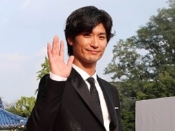 没後1年…故・三浦春馬さんと韓国の“浅はかならぬ良き関係”